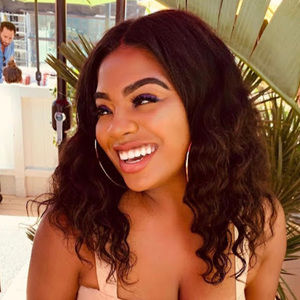 Meet your Posher, Renae